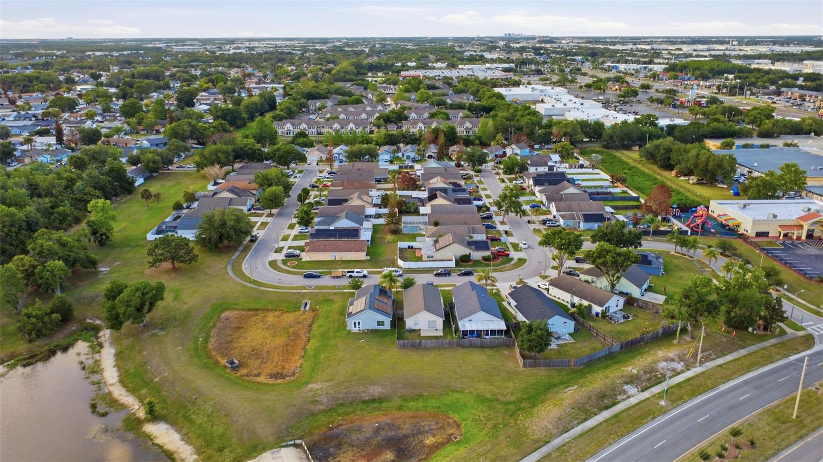 WHISPER LAKES - Residential