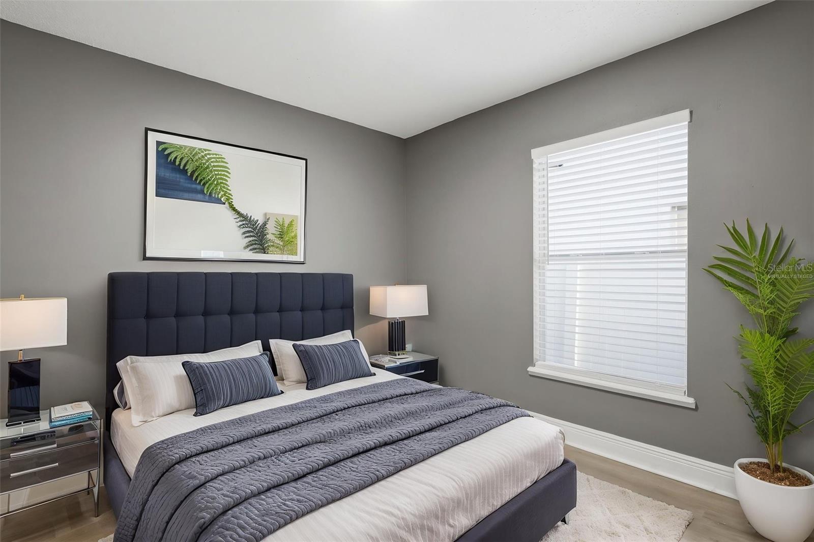 WHISPER LAKES - Residential