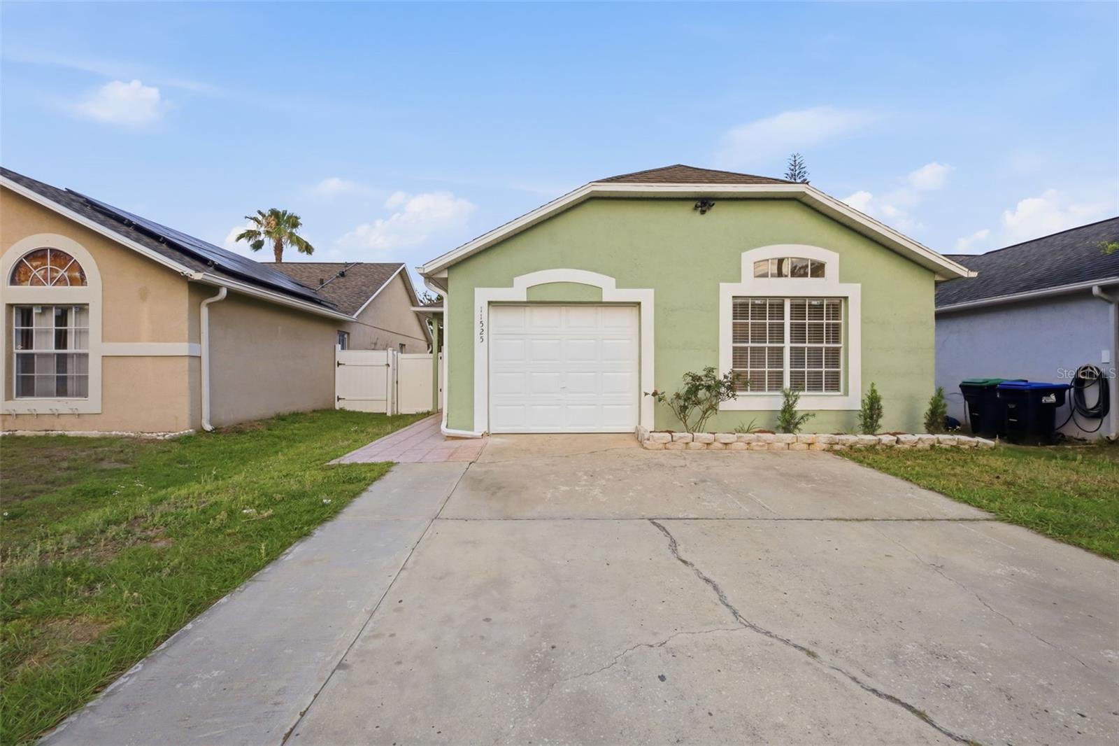 WHISPER LAKES - Residential