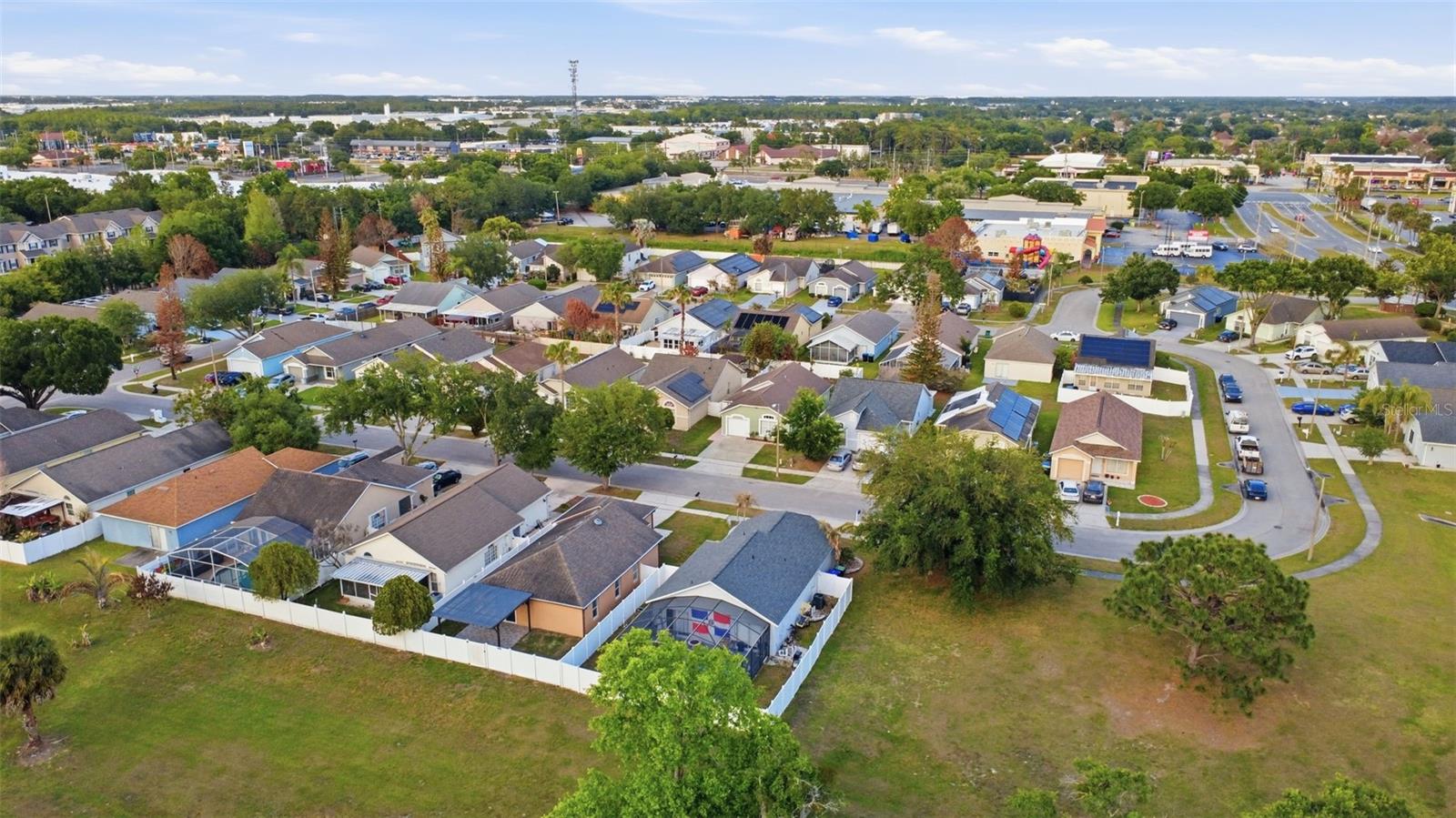 WHISPER LAKES - Residential