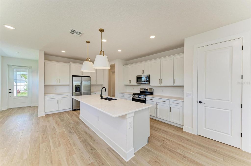 Photo of 1051 Waterline Court, Sarasota, FL 34240 (MLS # A4681889)