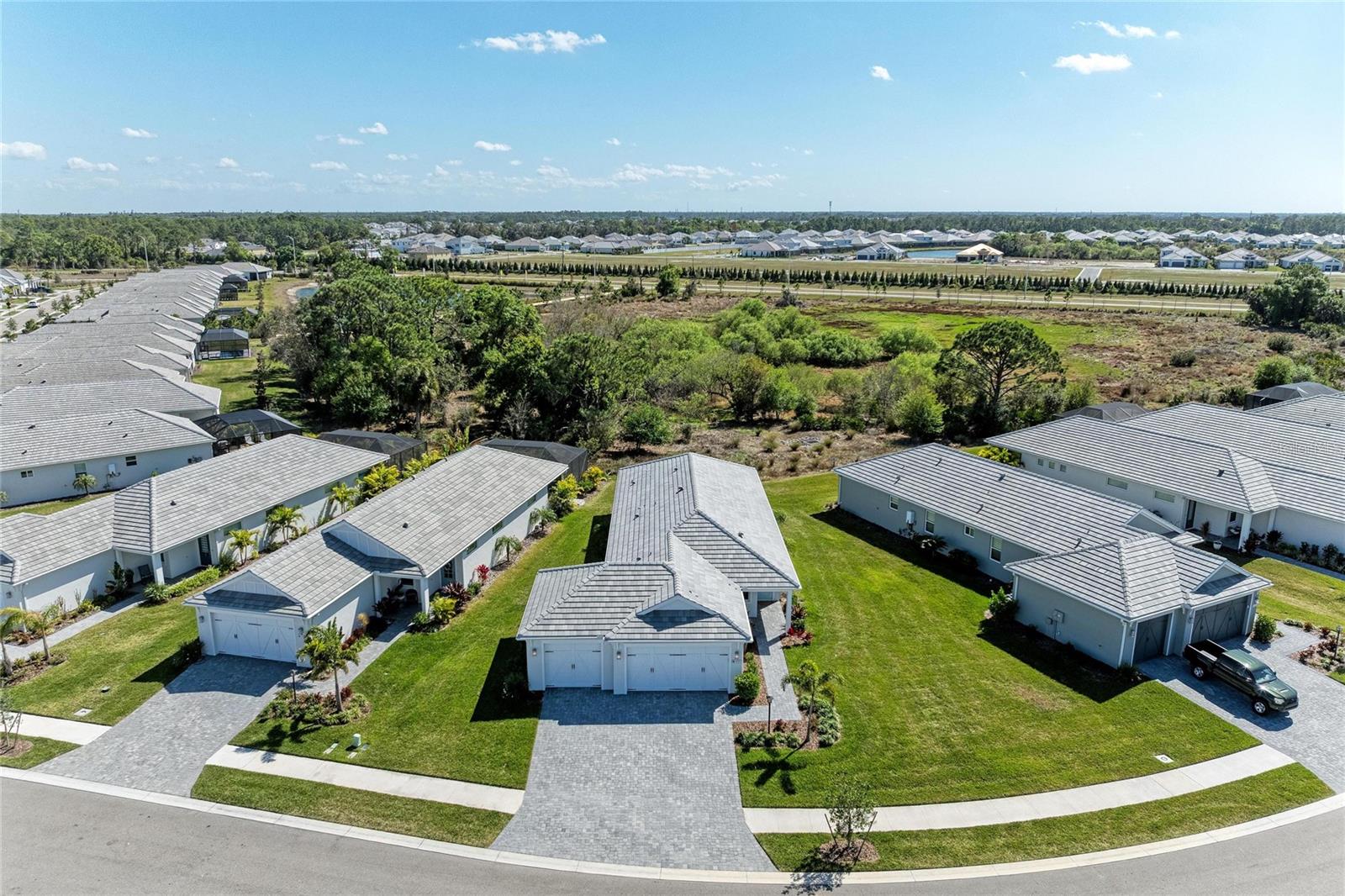 LAKEHOUSE COVE/WATERSIDE PH 5 - Residential