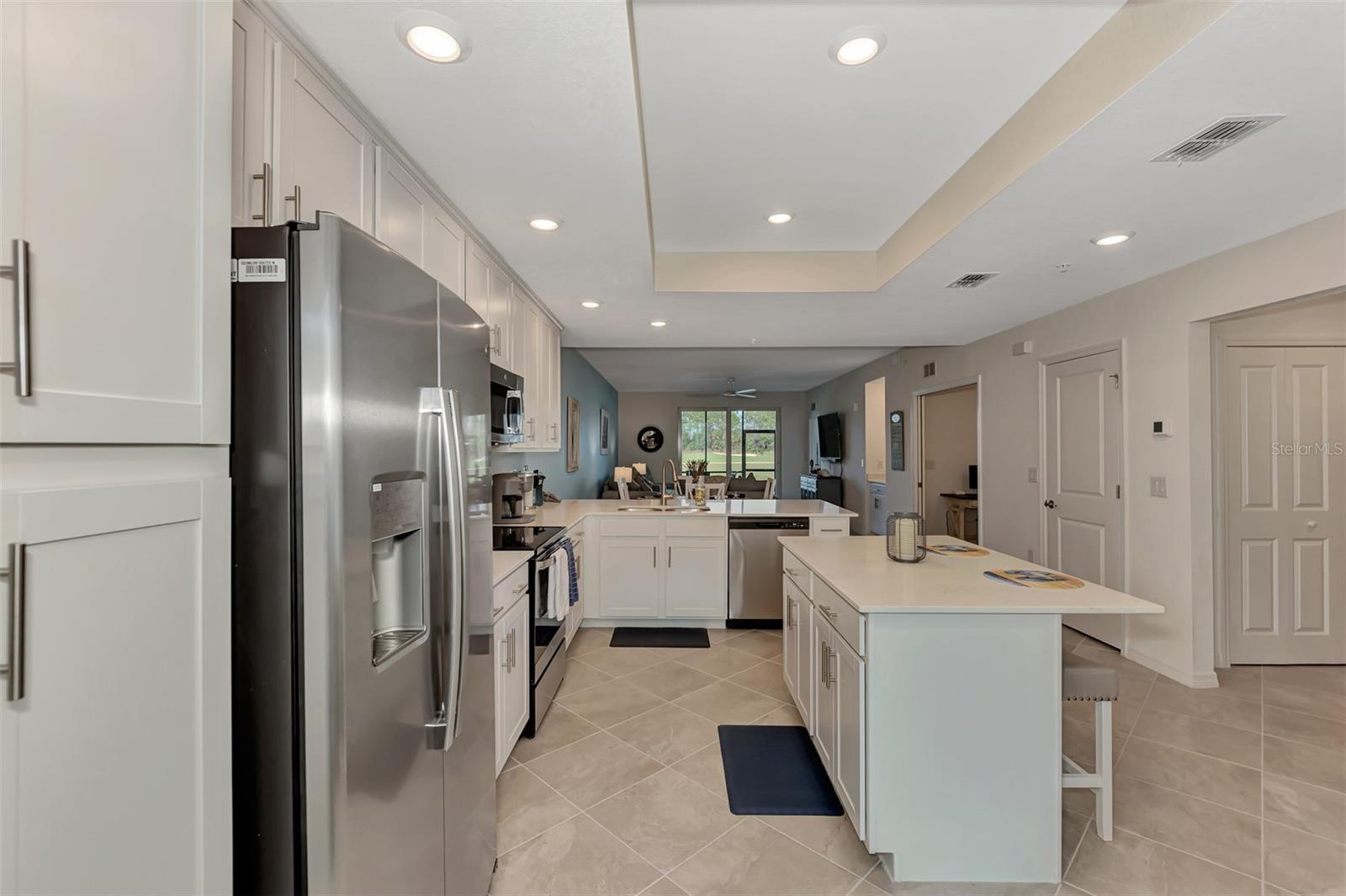WELLEN PARK GOLF & COUNTRY CLUB - Residential Lease