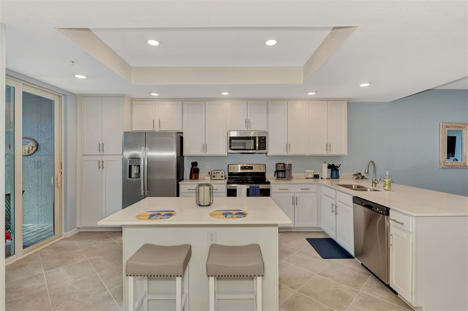 WELLEN PARK GOLF & COUNTRY CLUB - Residential Lease