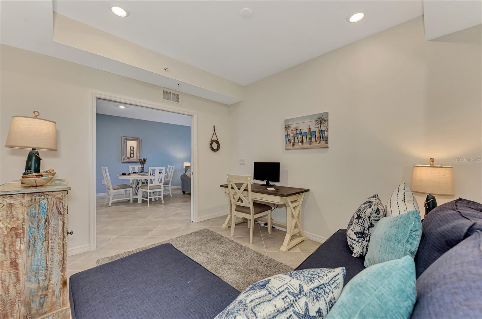 WELLEN PARK GOLF & COUNTRY CLUB - Residential Lease