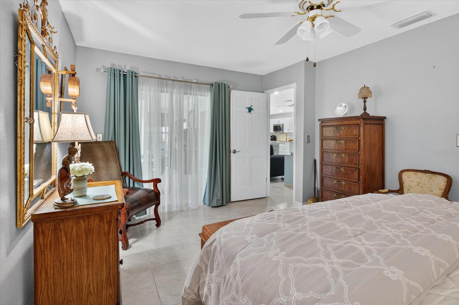 EAST LAKE WOODLANDS - Residential