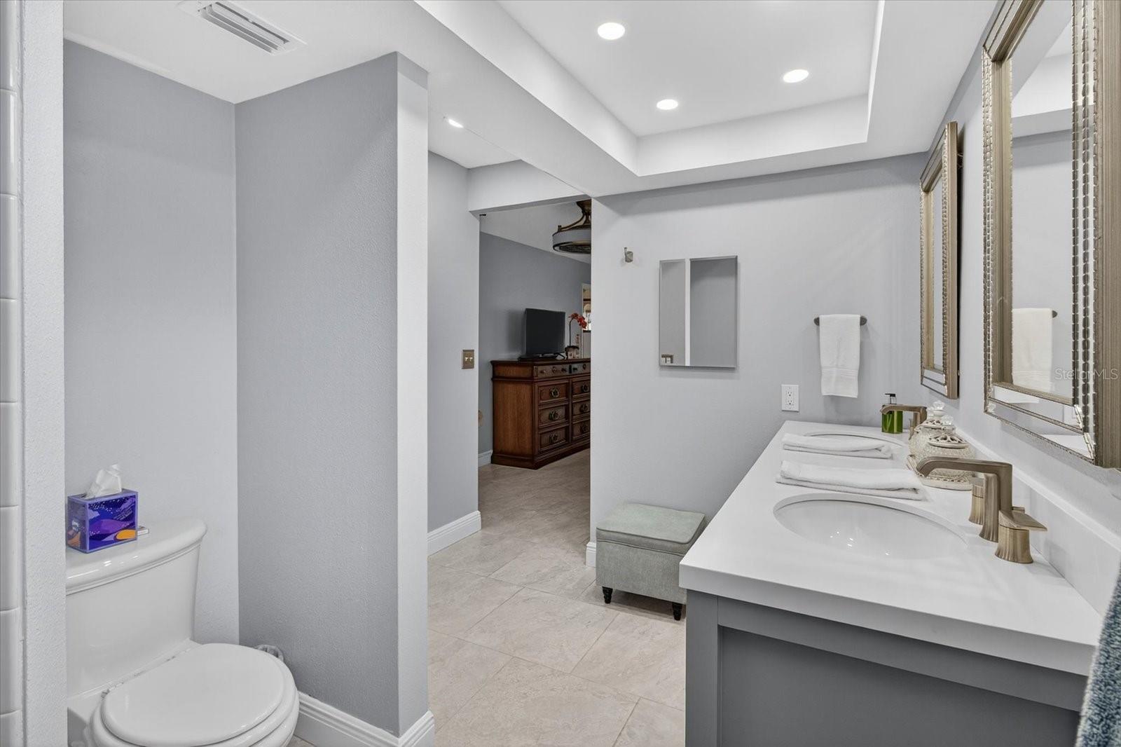 EAST LAKE WOODLANDS - Residential
