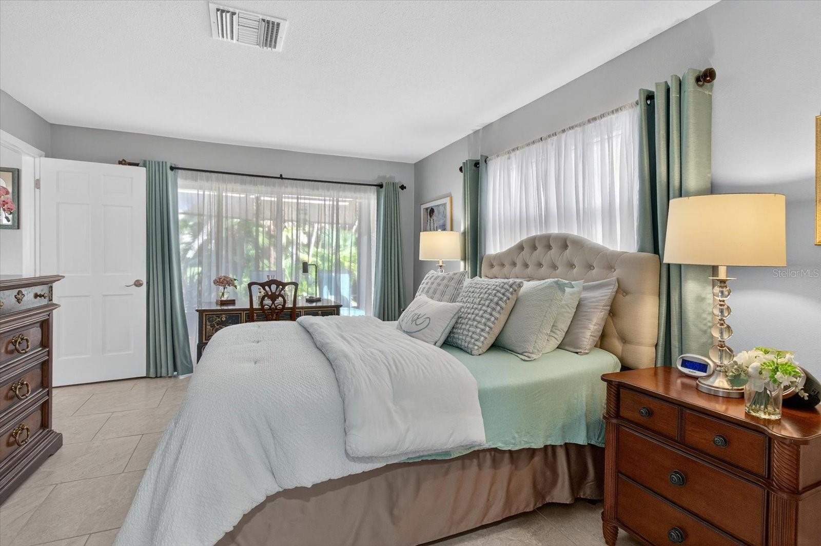 EAST LAKE WOODLANDS - Residential