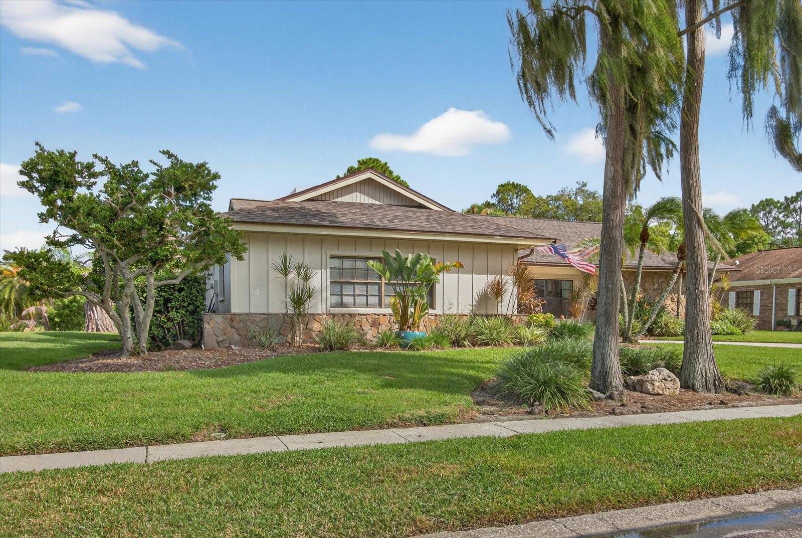 EAST LAKE WOODLANDS - Residential