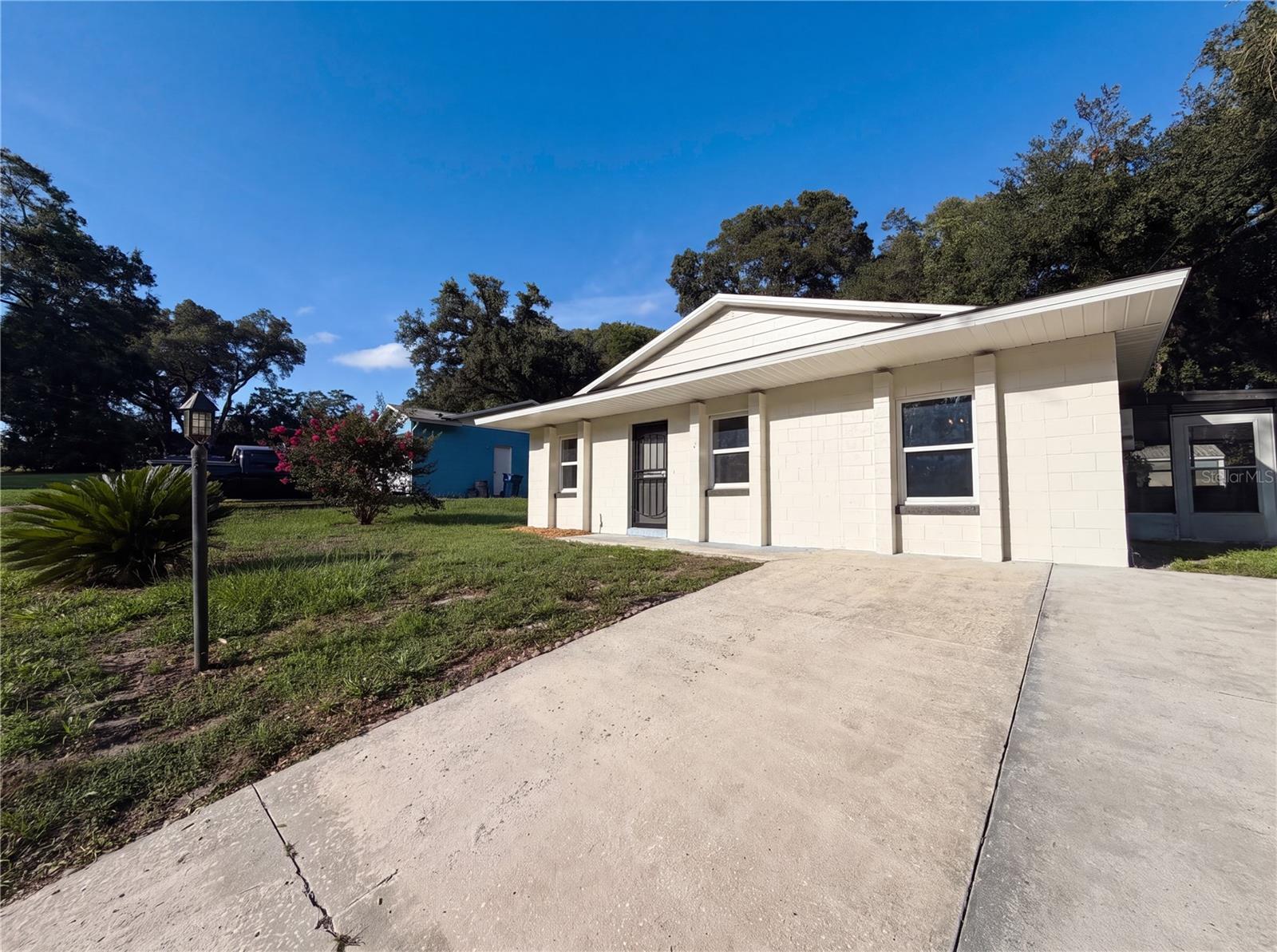 2230 SPRING HOLLOW DRIVE