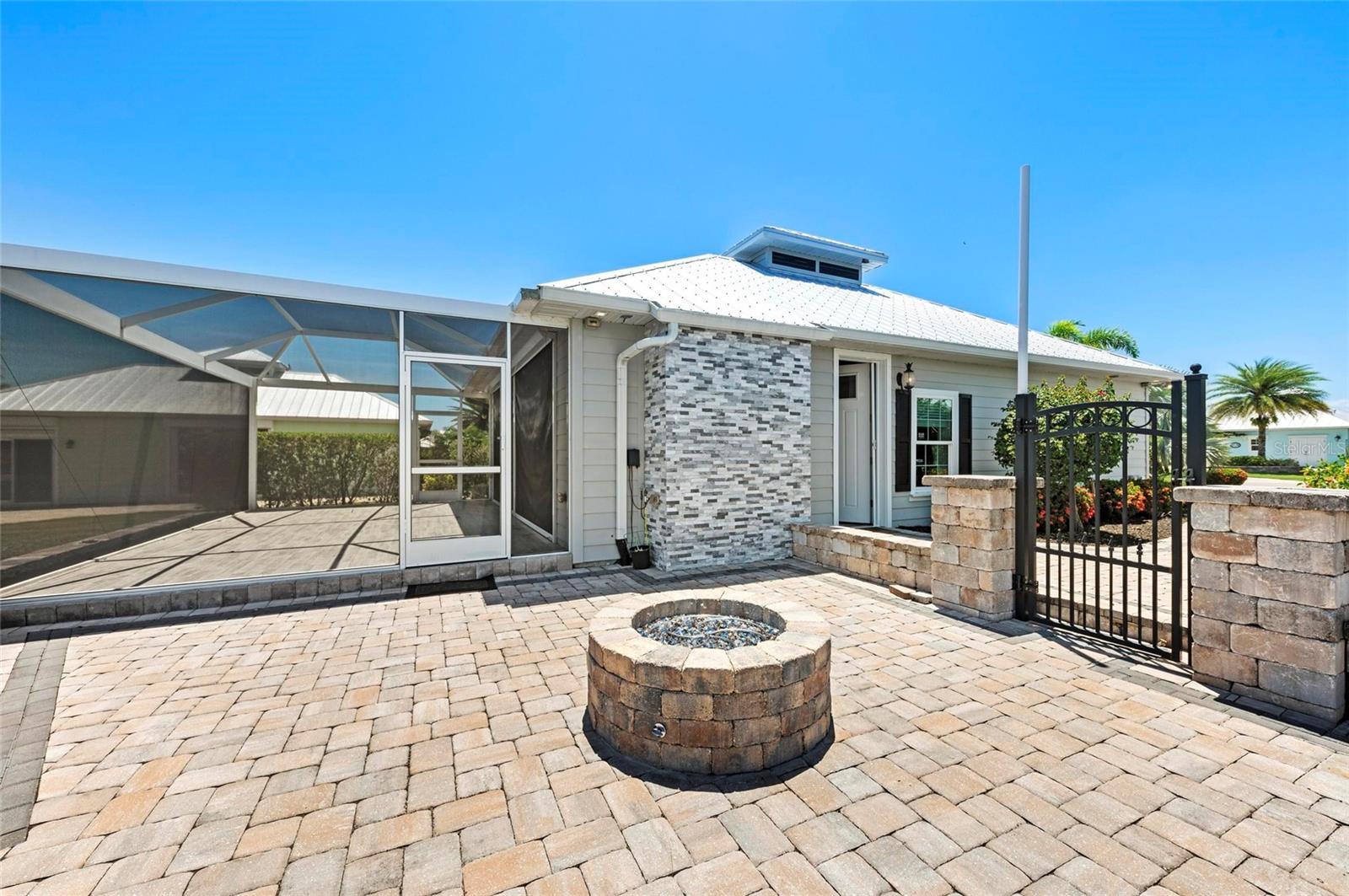 THORNTON CRK MOTORCOACH RESIDENCE - Residential