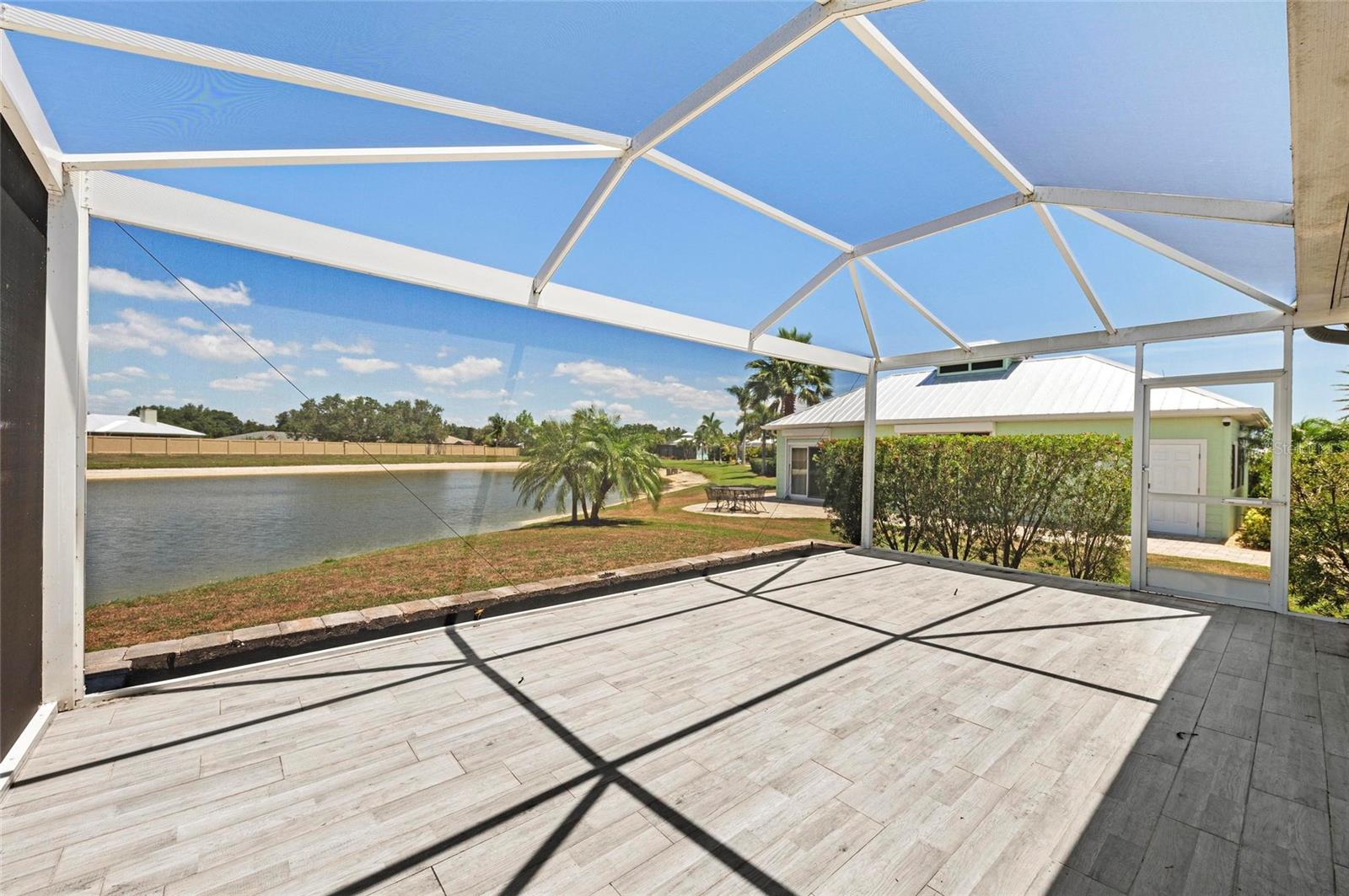 THORNTON CRK MOTORCOACH RESIDENCE - Residential