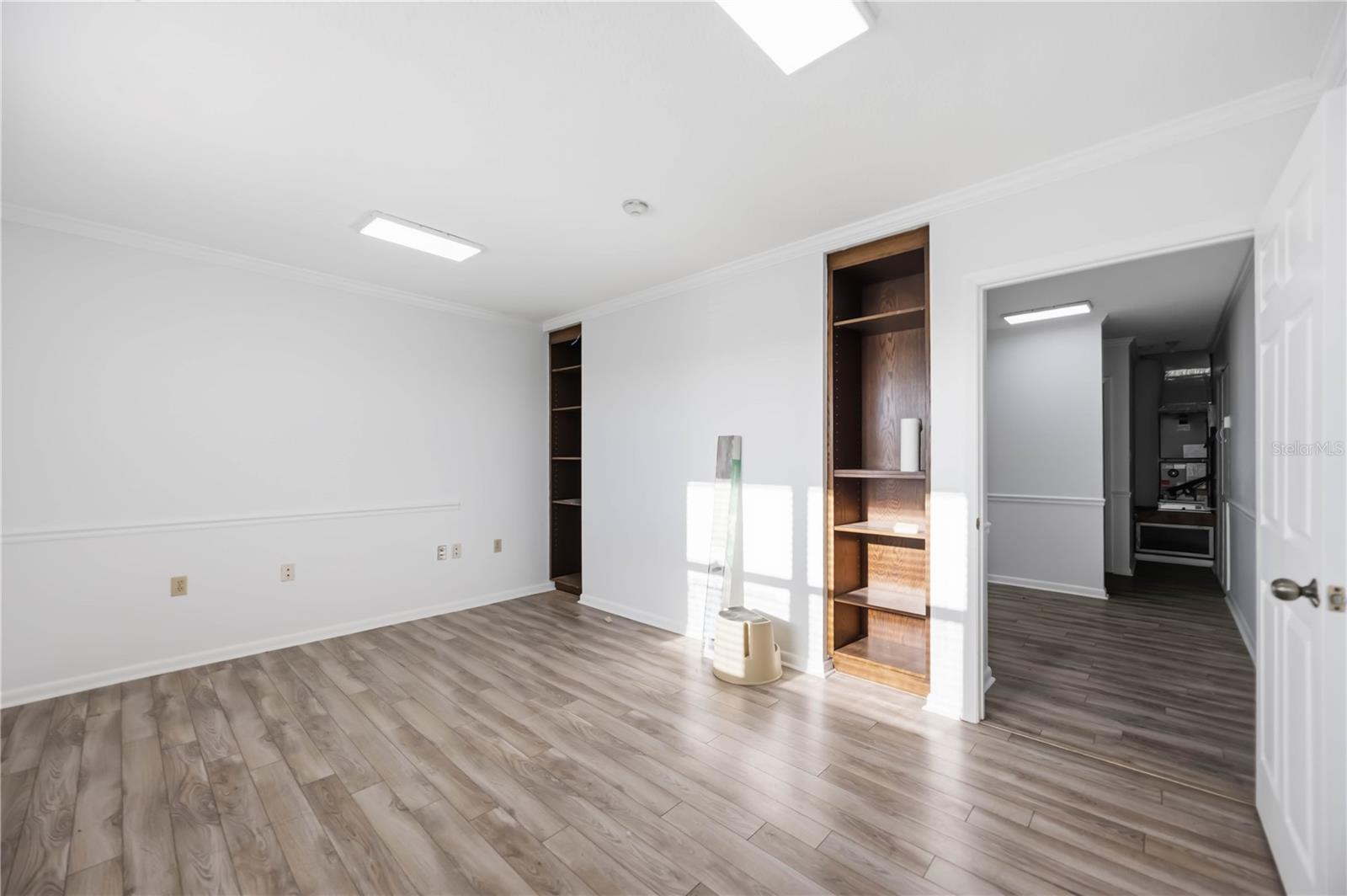 CENTURY PLAZA - Commercial Sale