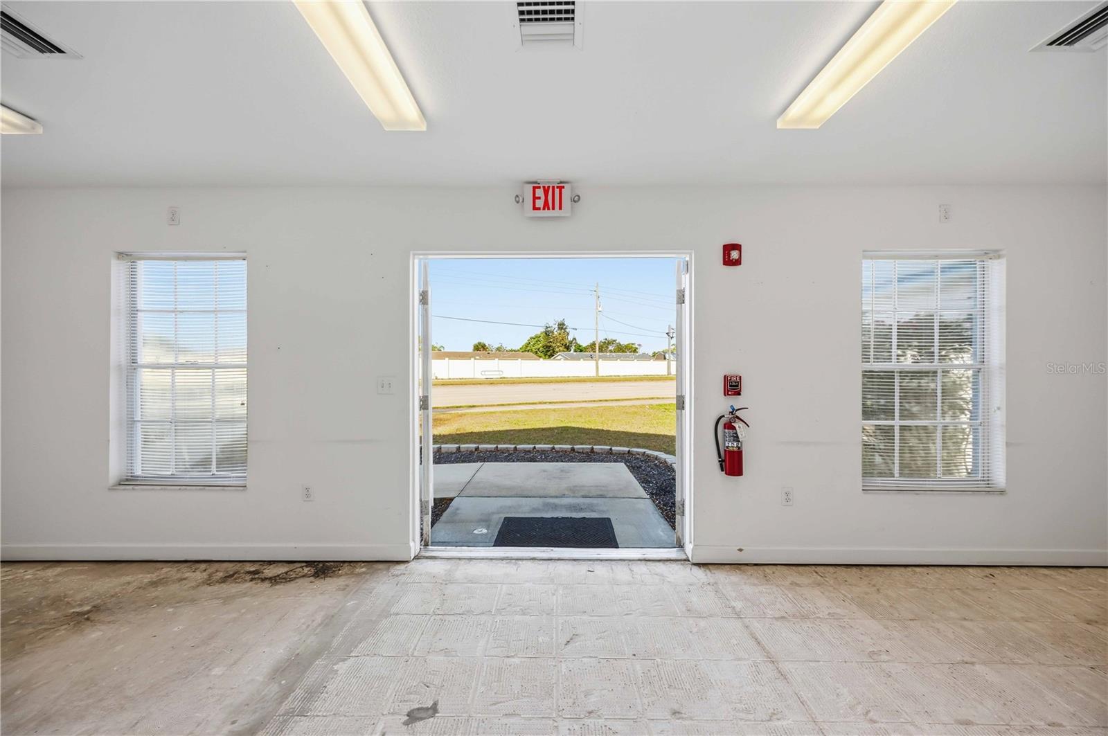 CENTURY PLAZA - Commercial Sale