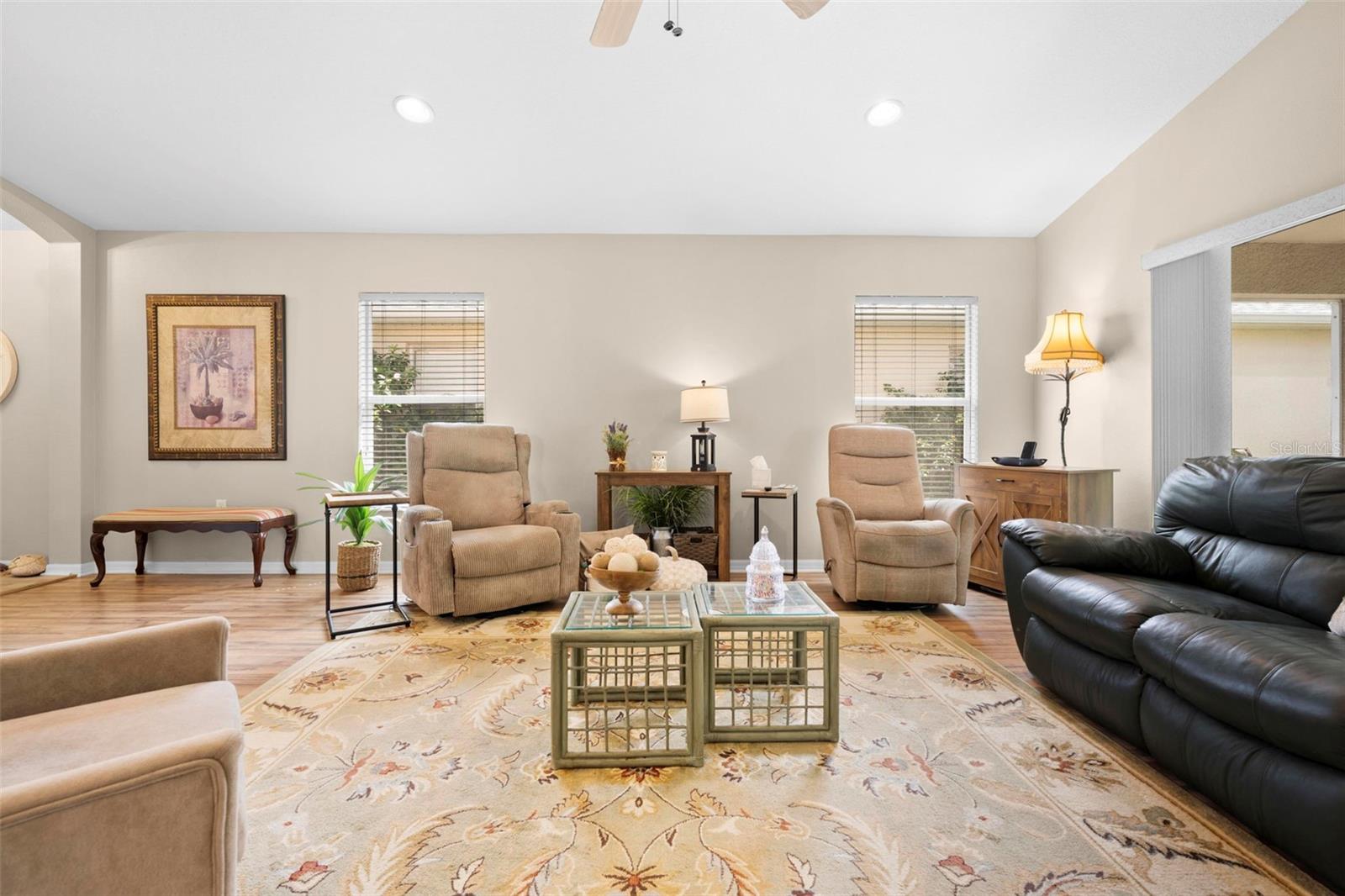 WELLINGTON AT SEVEN HILLS PH 8 - Residential