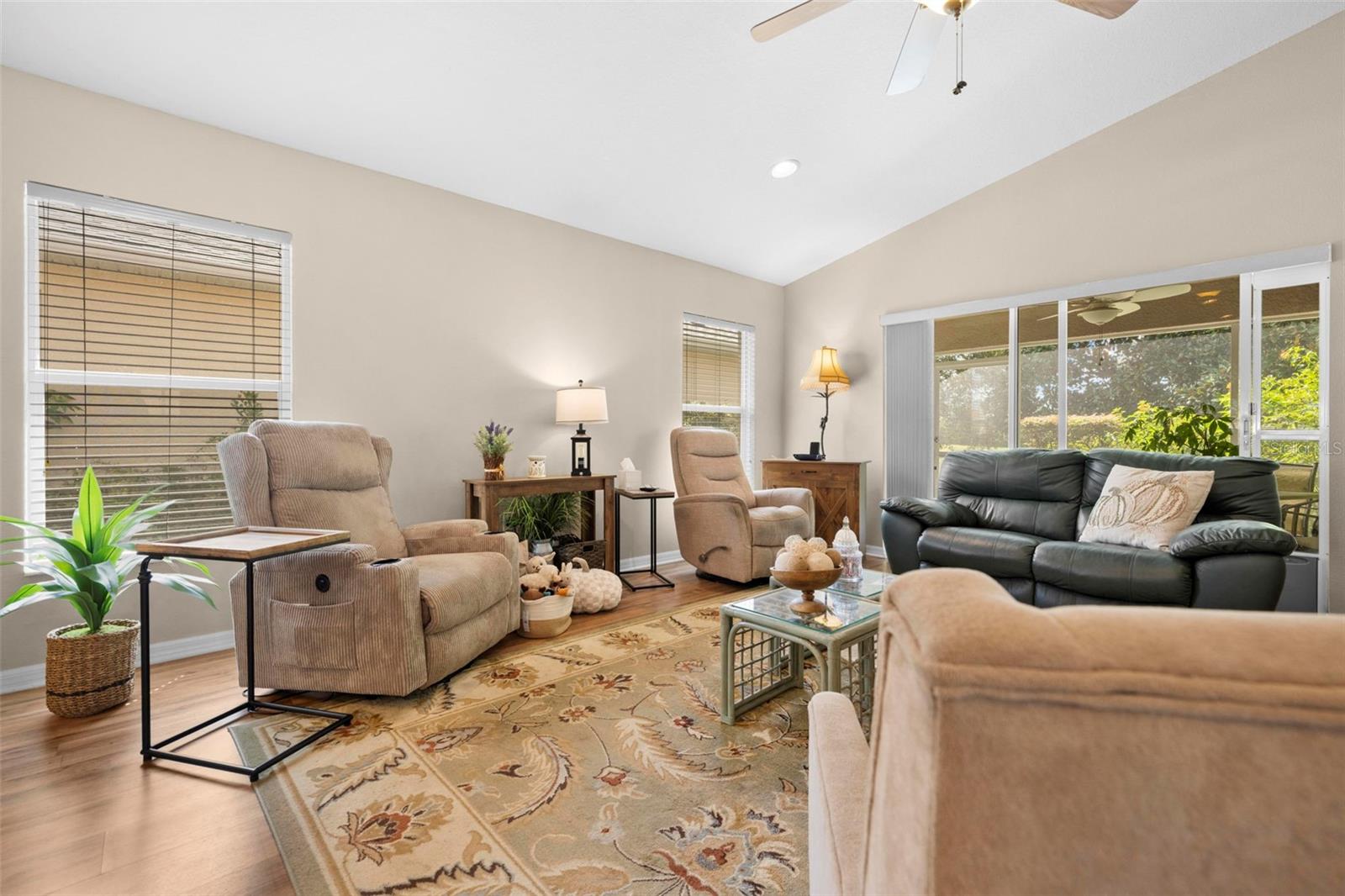 WELLINGTON AT SEVEN HILLS PH 8 - Residential