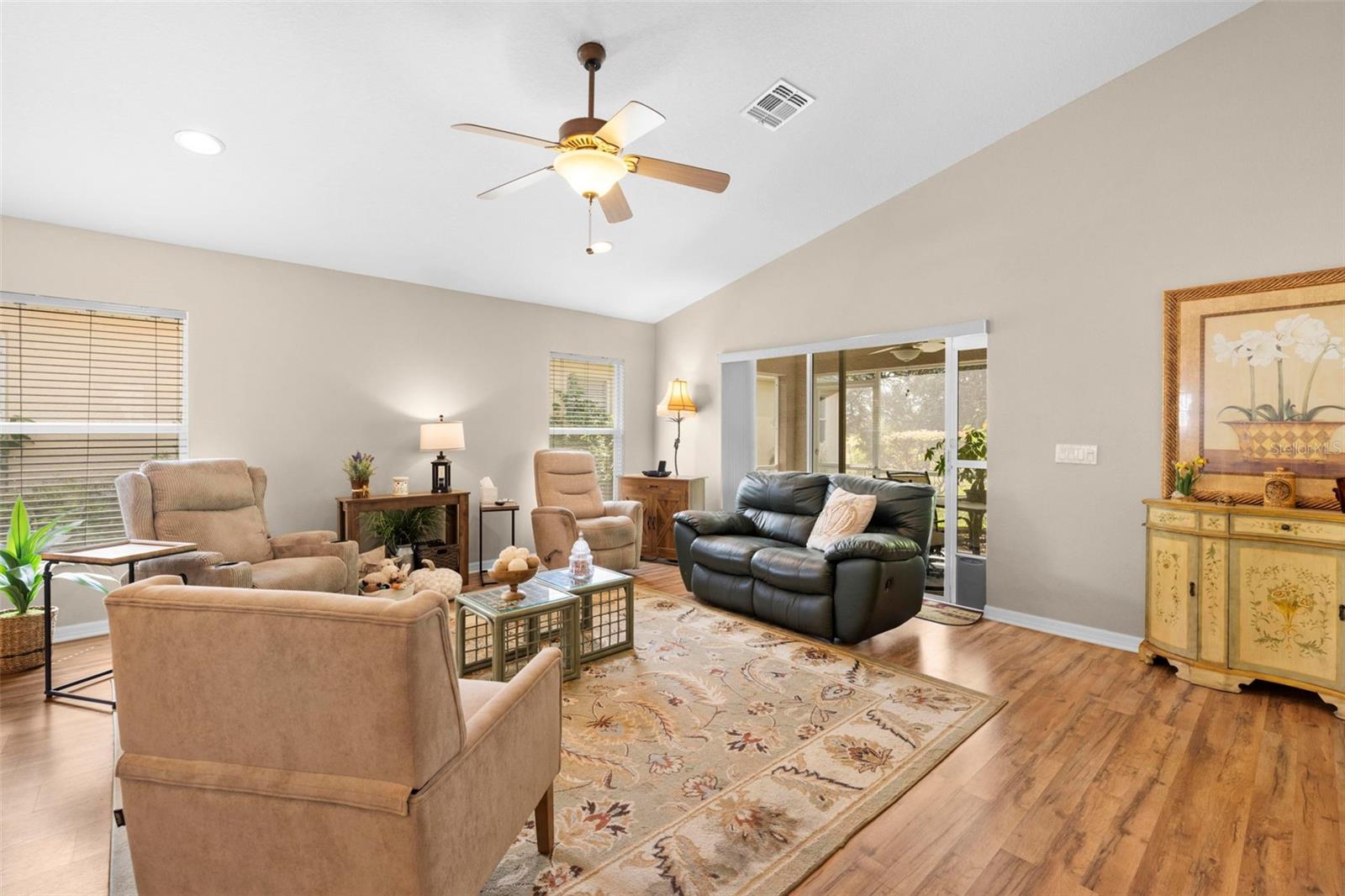 WELLINGTON AT SEVEN HILLS PH 8 - Residential