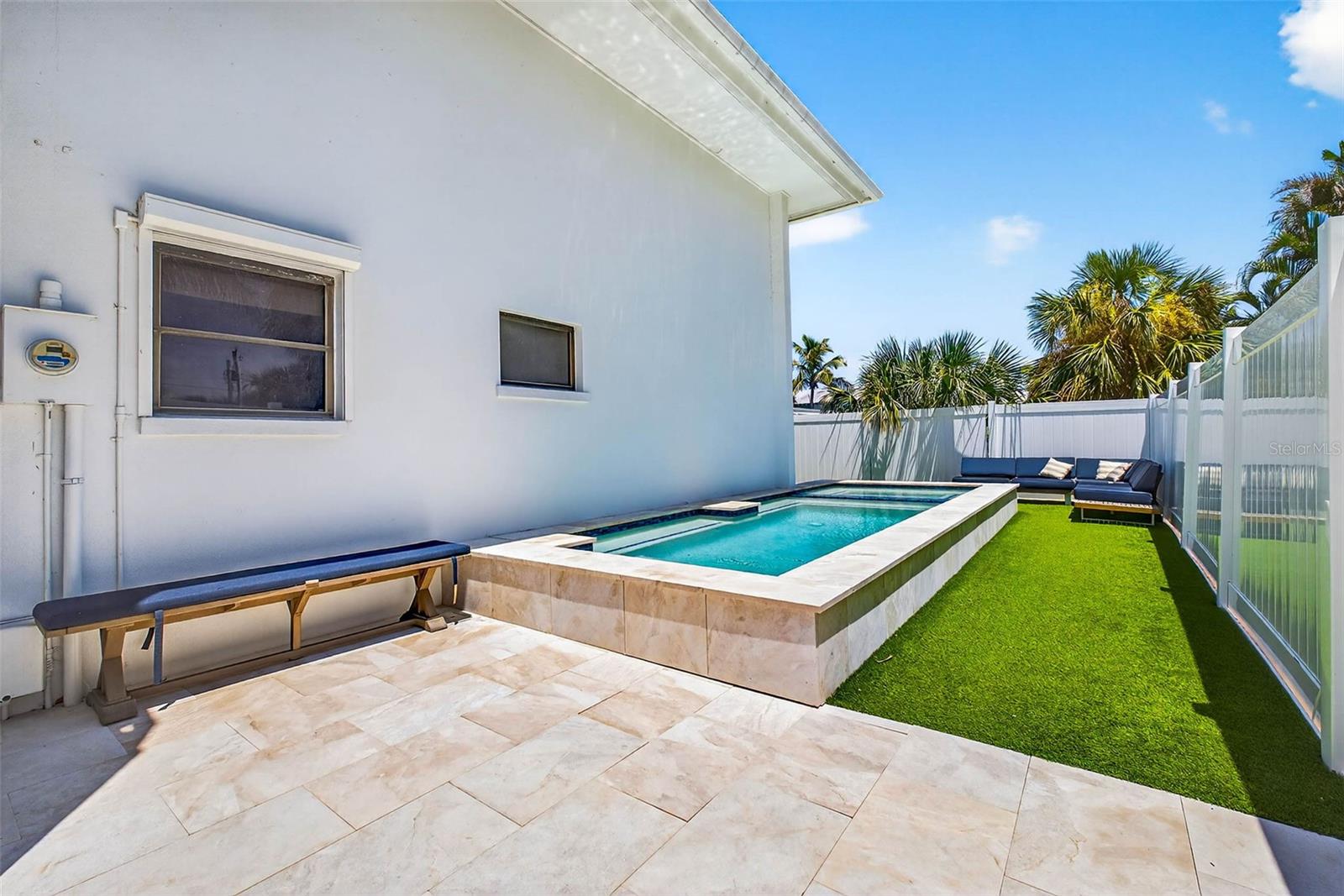 5613 GULF DRIVE