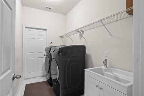 Tiny photo for 17981 Gourd Neck Loop, Winter Garden, FL 34787 (MLS # O6328113)