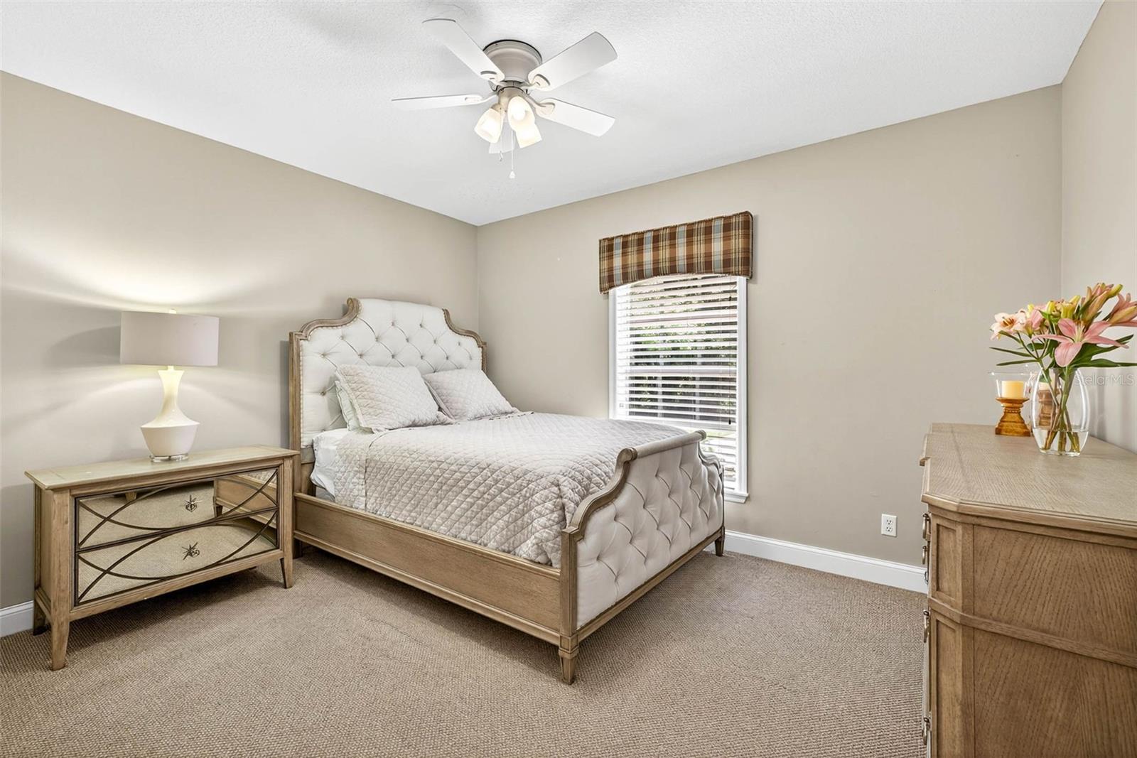 GRANDVIEW GROVE - Residential