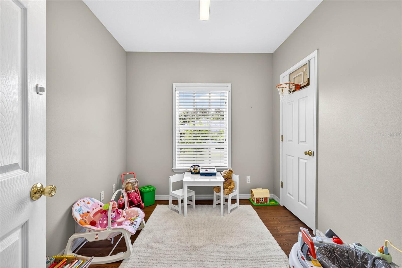 GRANDVIEW GROVE - Residential