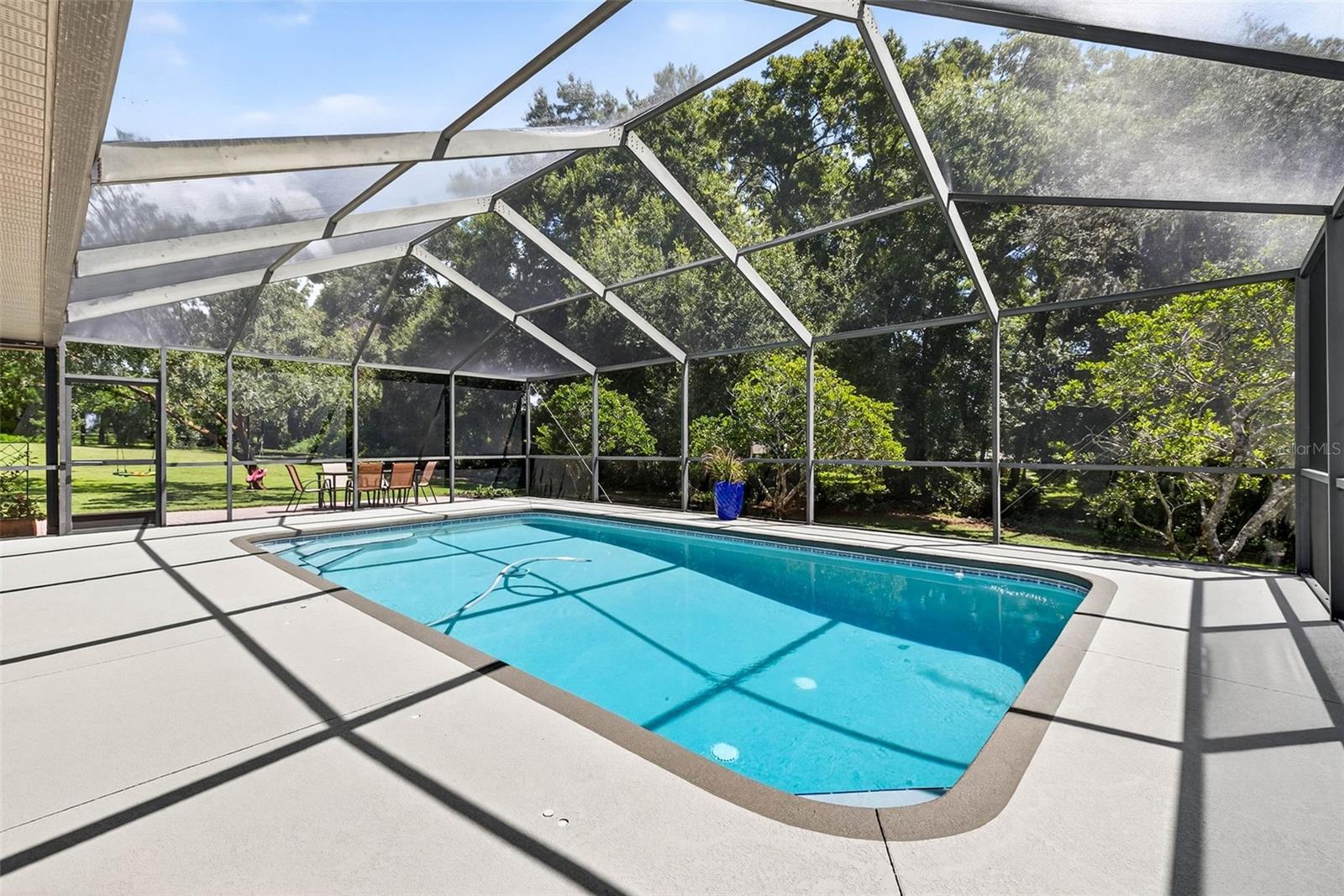 GRANDVIEW GROVE - Residential