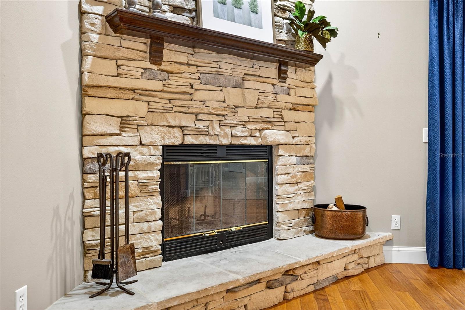 GRANDVIEW GROVE - Residential