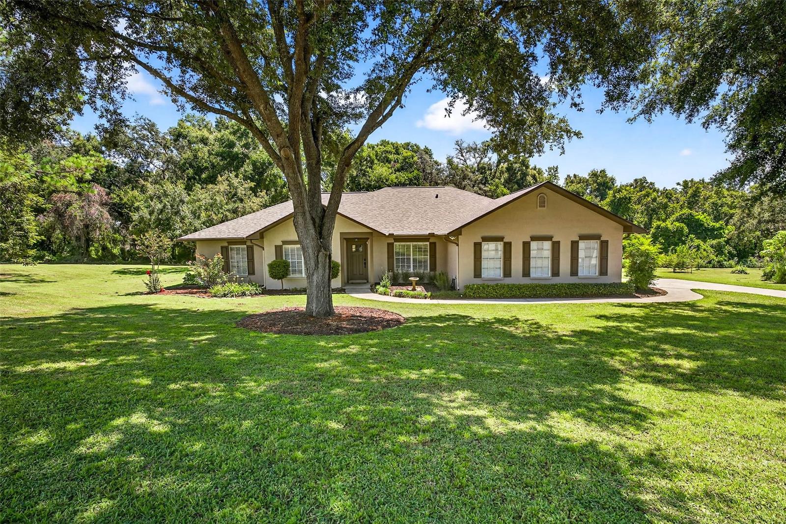 GRANDVIEW GROVE - Residential