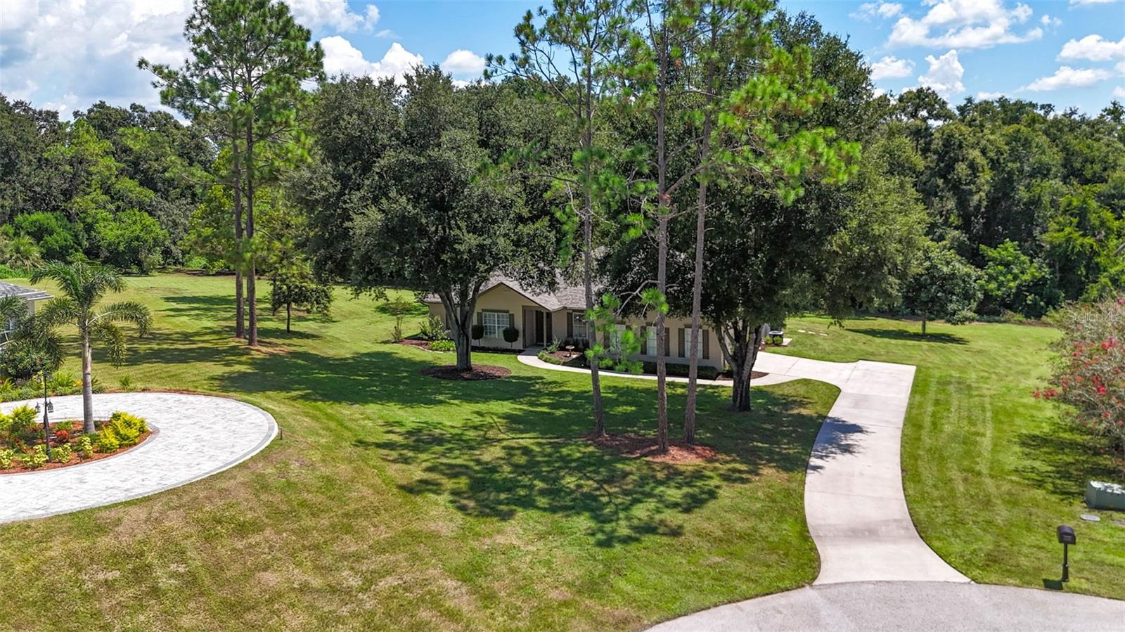 GRANDVIEW GROVE - Residential