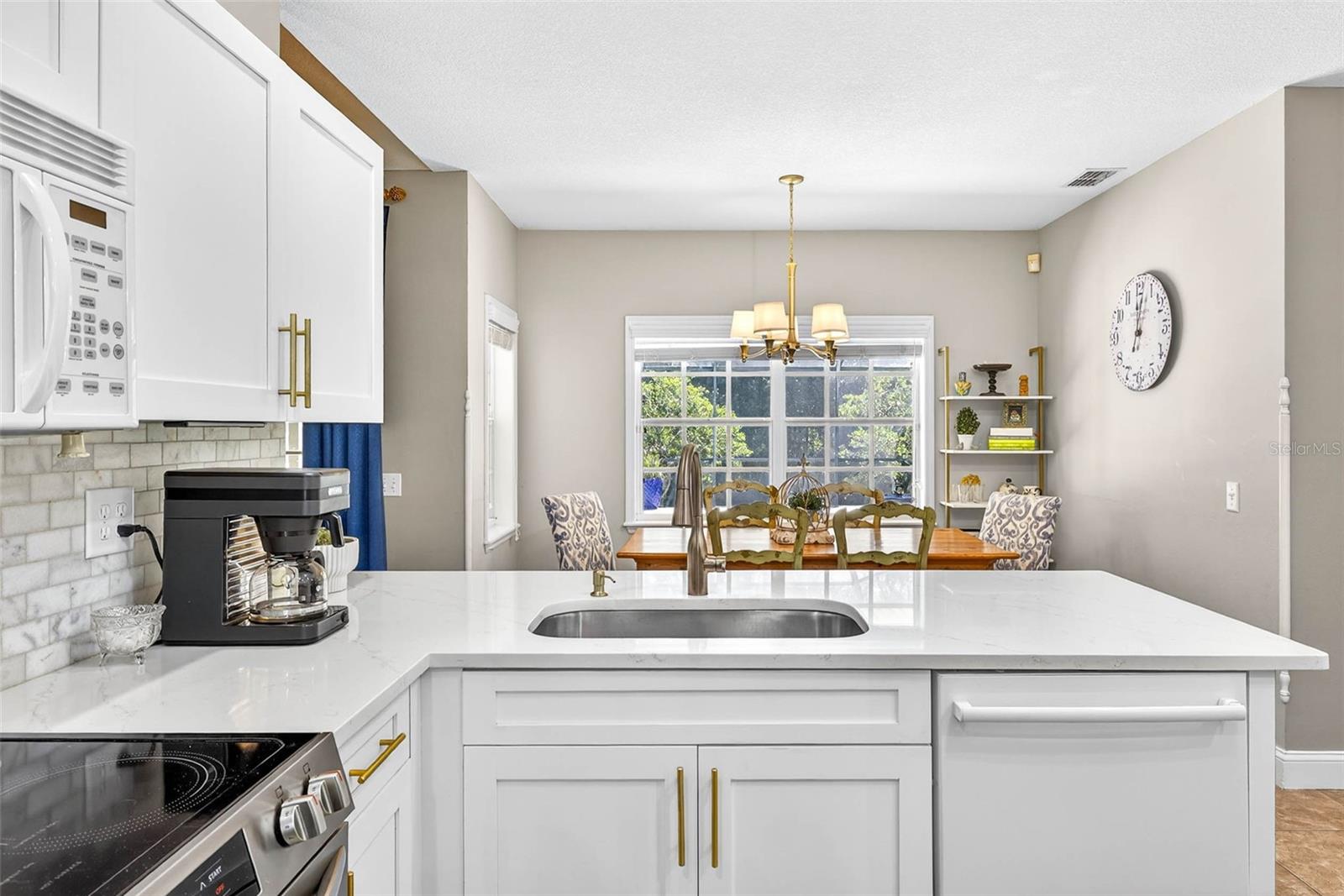 GRANDVIEW GROVE - Residential