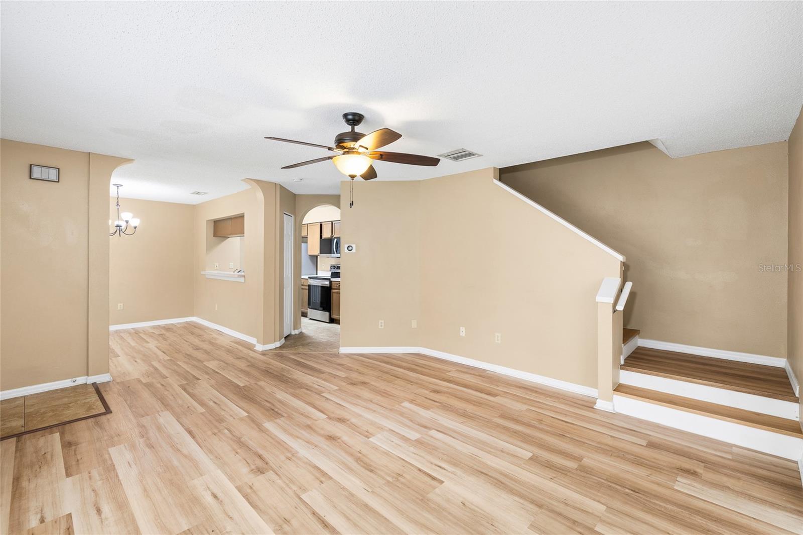 THE TWNHMS AT KENSINGTON PH - Residential