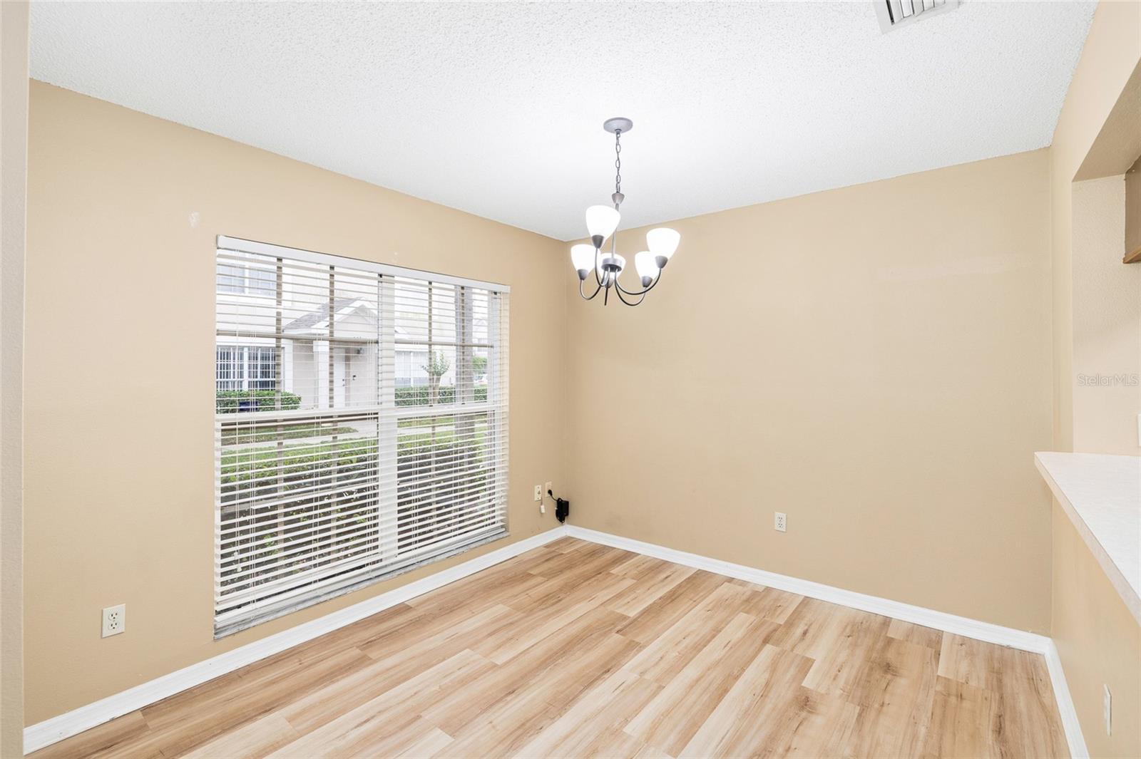 THE TWNHMS AT KENSINGTON PH - Residential