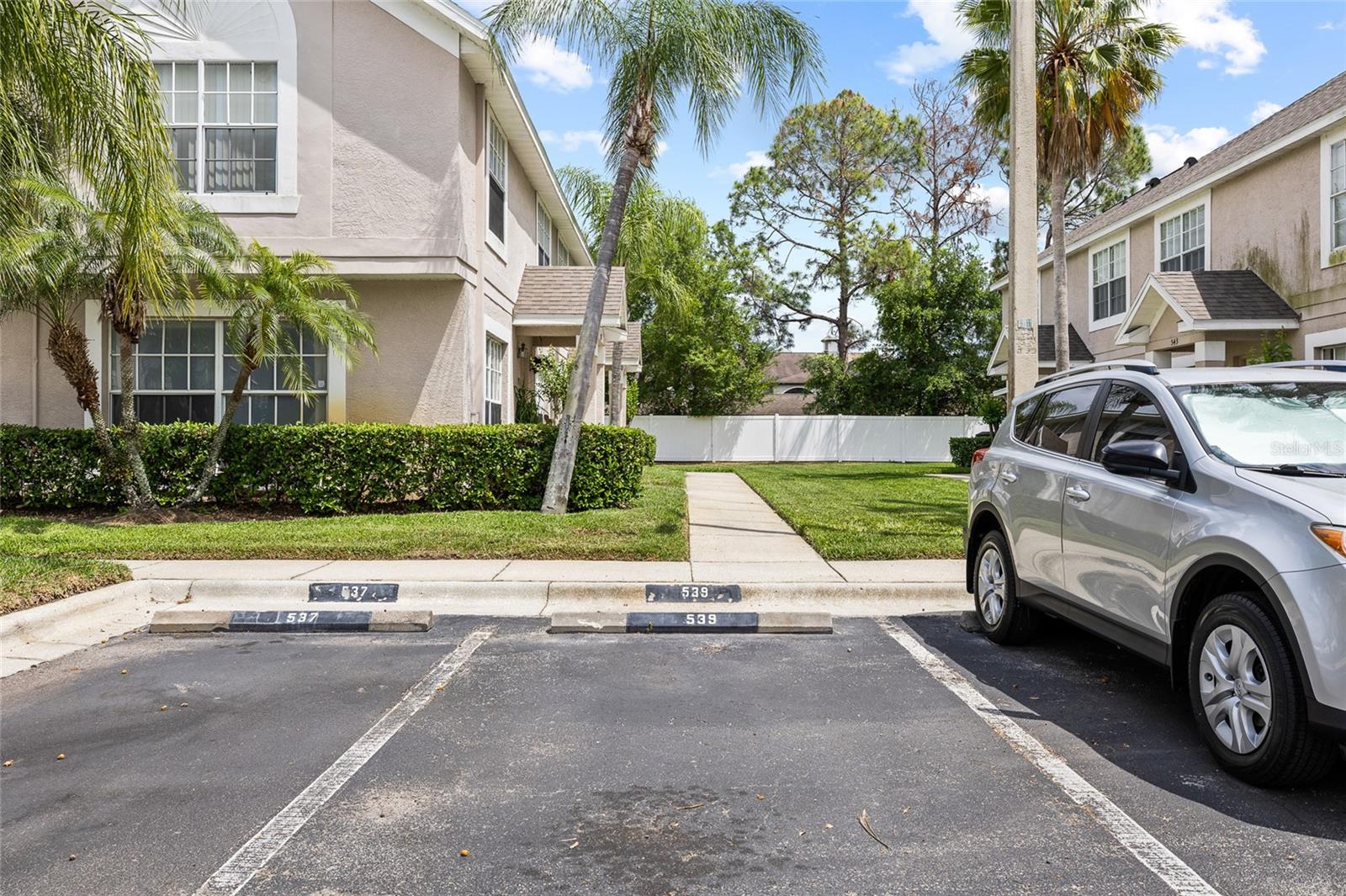 THE TWNHMS AT KENSINGTON PH - Residential