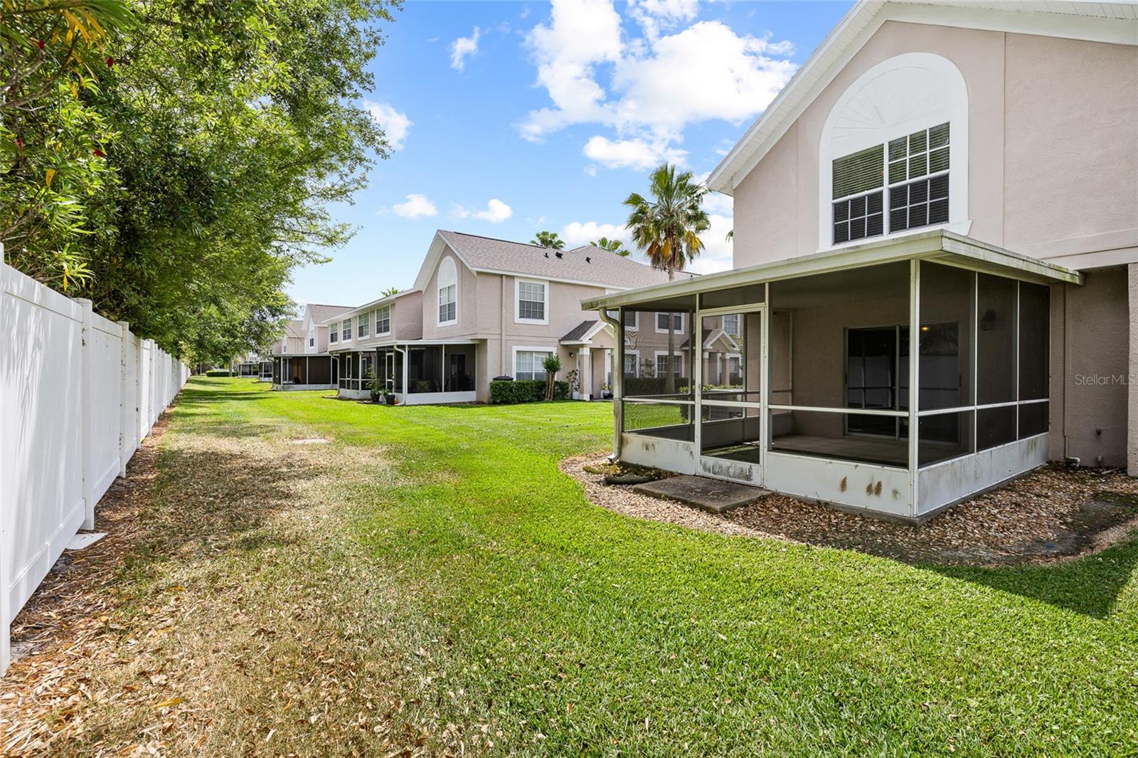 THE TWNHMS AT KENSINGTON PH - Residential