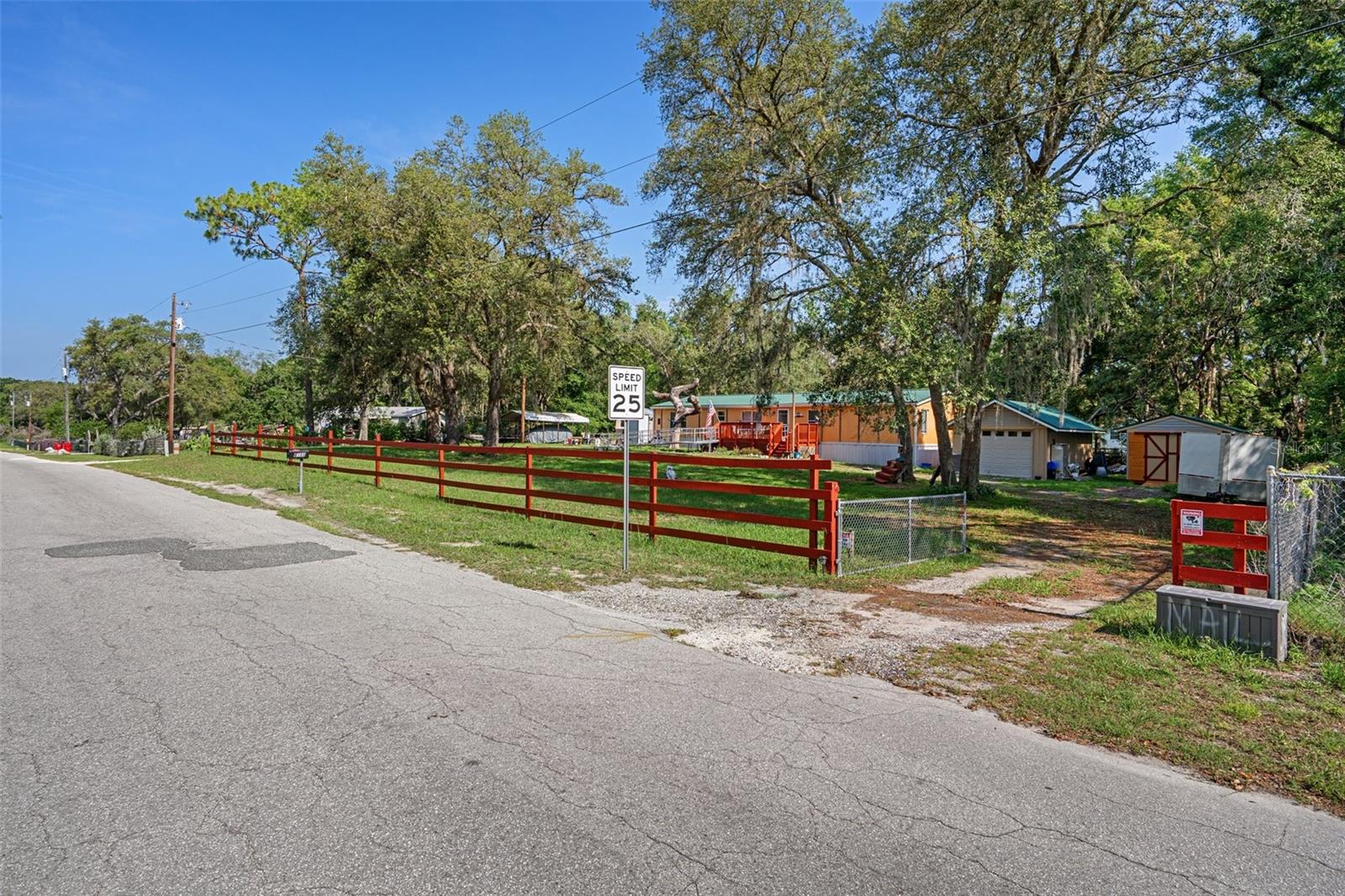 CROOM A COOCHEE ESTATES - Residential