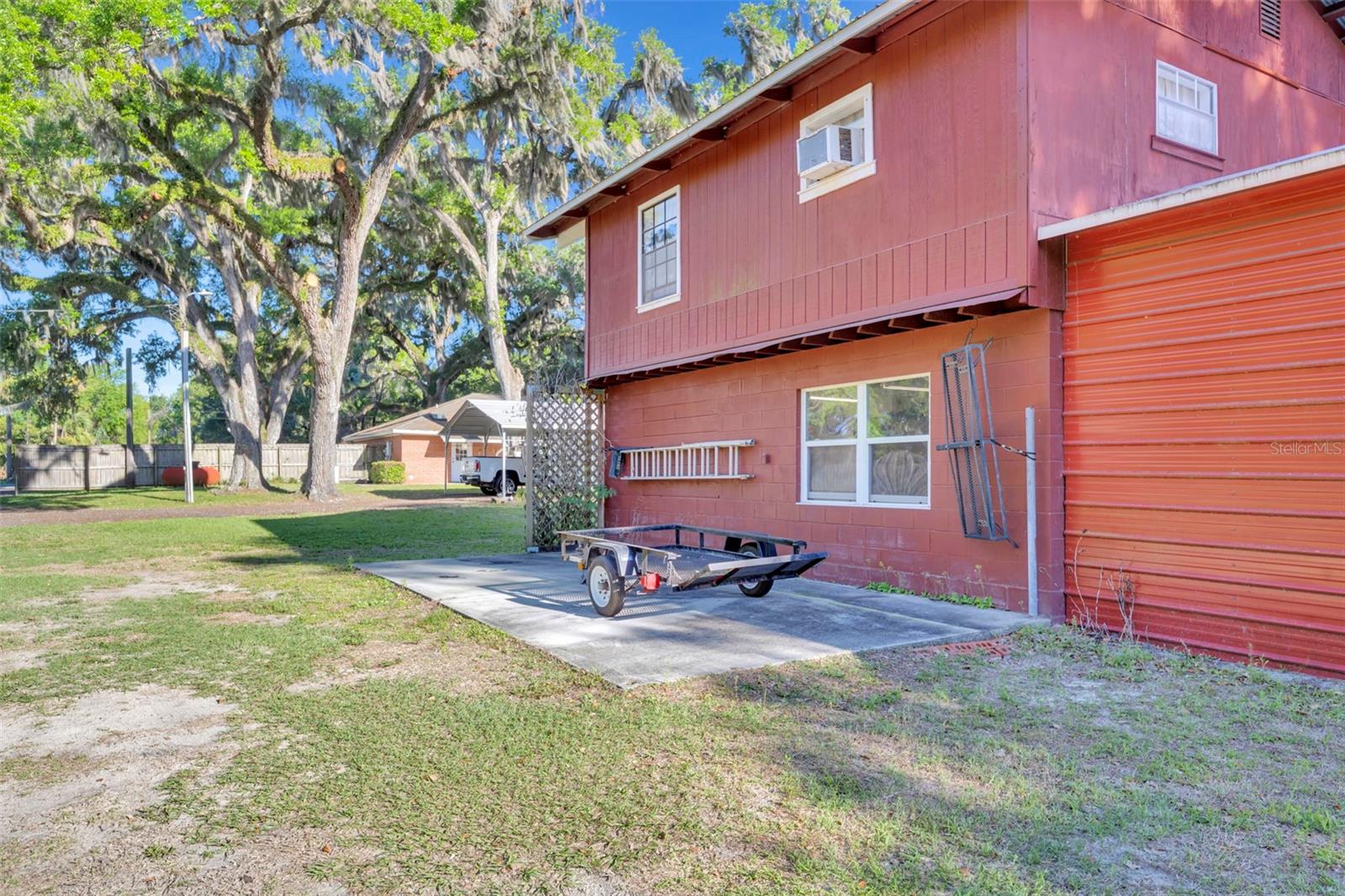 BLOOMFIELD - Residential