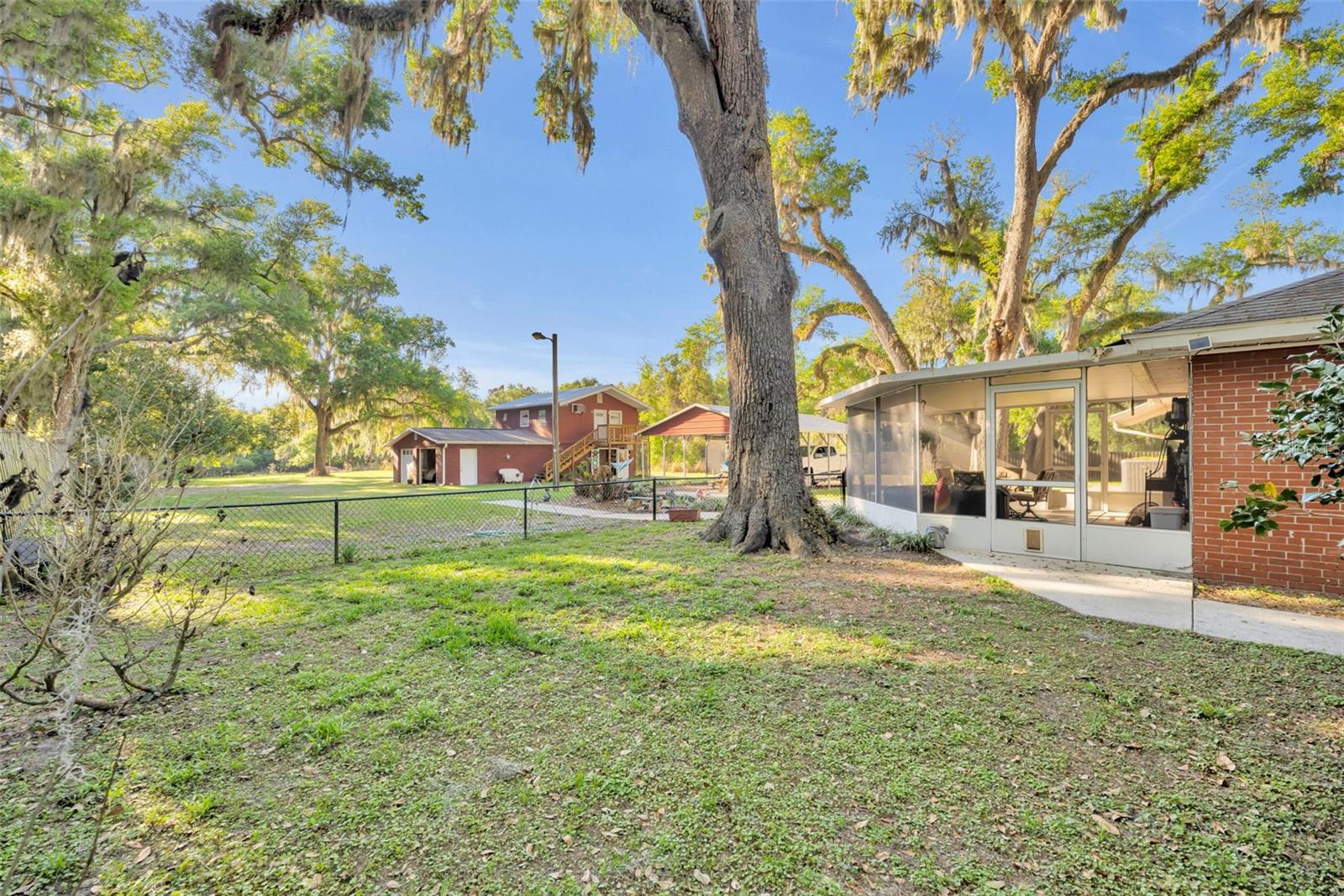 BLOOMFIELD - Residential