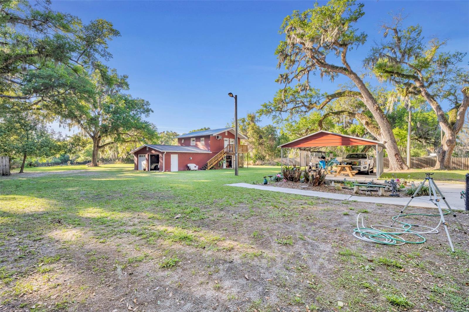 BLOOMFIELD - Residential