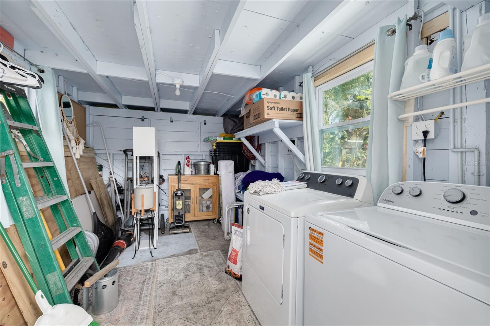 PINE GROVE - Residential