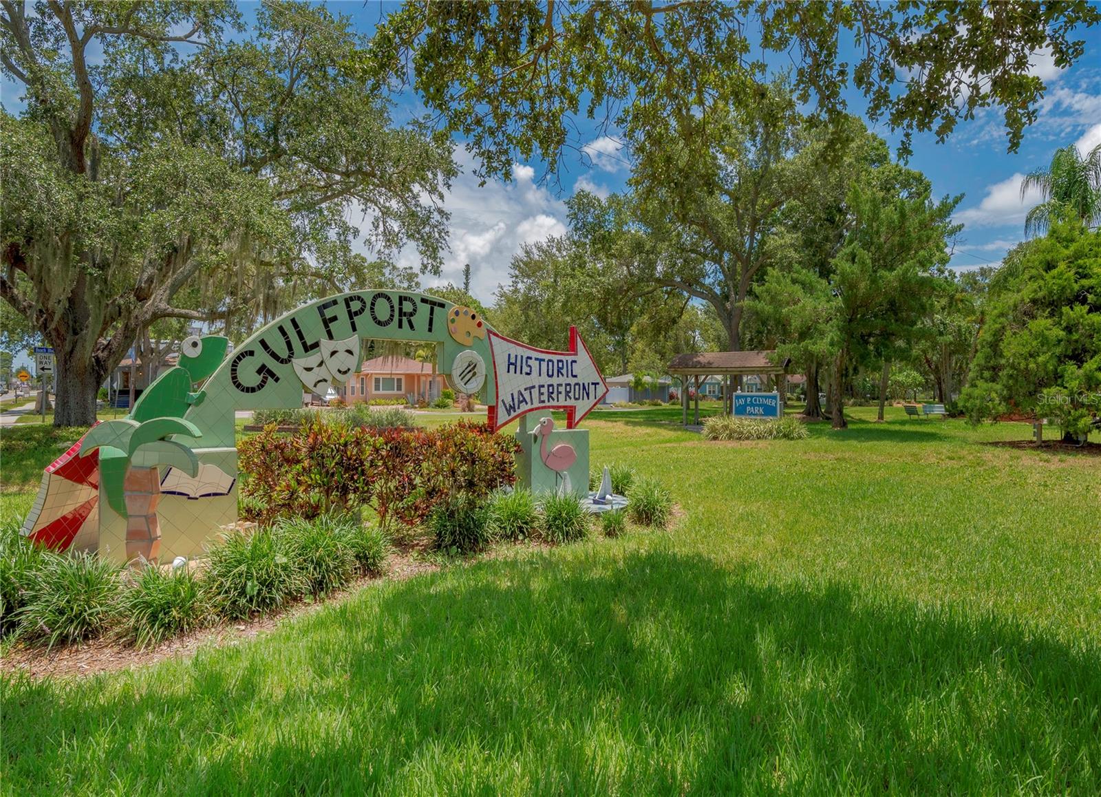 PINE GROVE - Residential