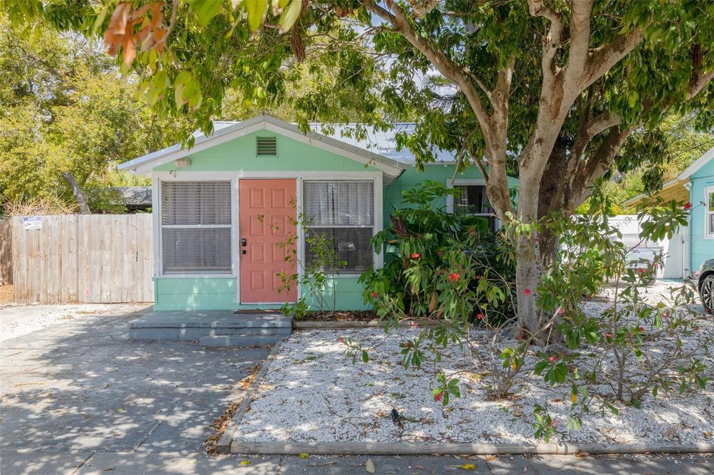 Photo of 5117 Tangerine Avenue S, Gulfport, FL 33707 (MLS # TB8485185)