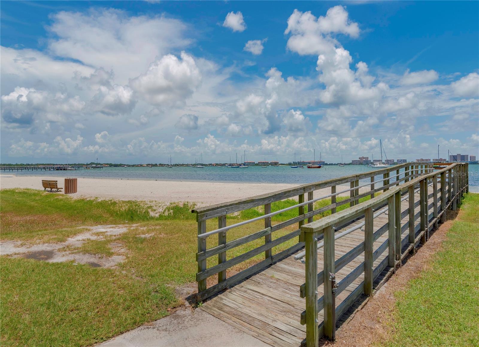 PINE GROVE - Residential