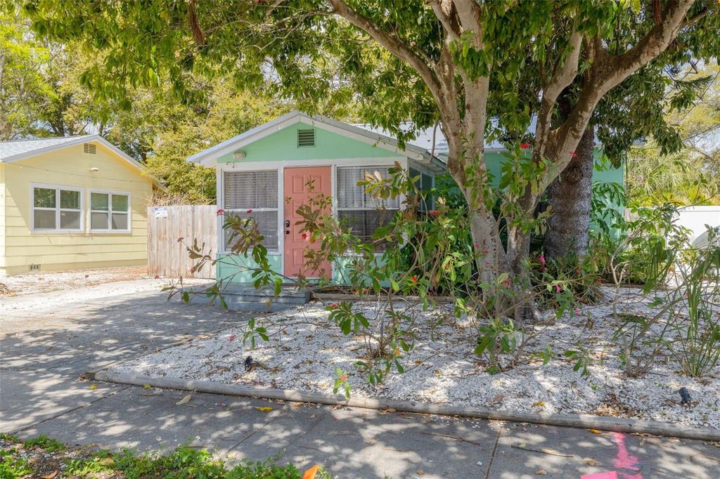 Photo of 5117 Tangerine Avenue S, Gulfport, FL 33707 (MLS # TB8485185)