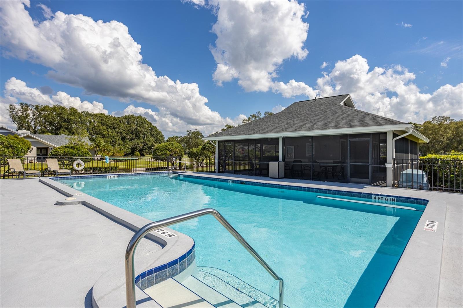 VILLAS AT CYPRESS RUN-WEST - Residential