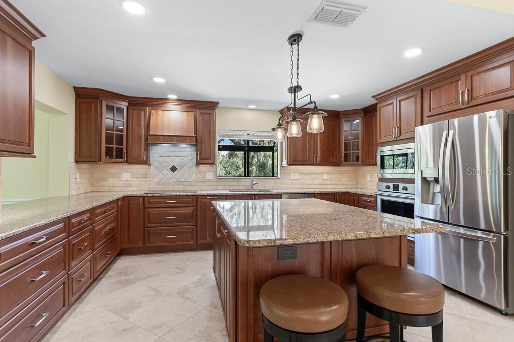 VILLAS AT CYPRESS RUN-WEST - Residential