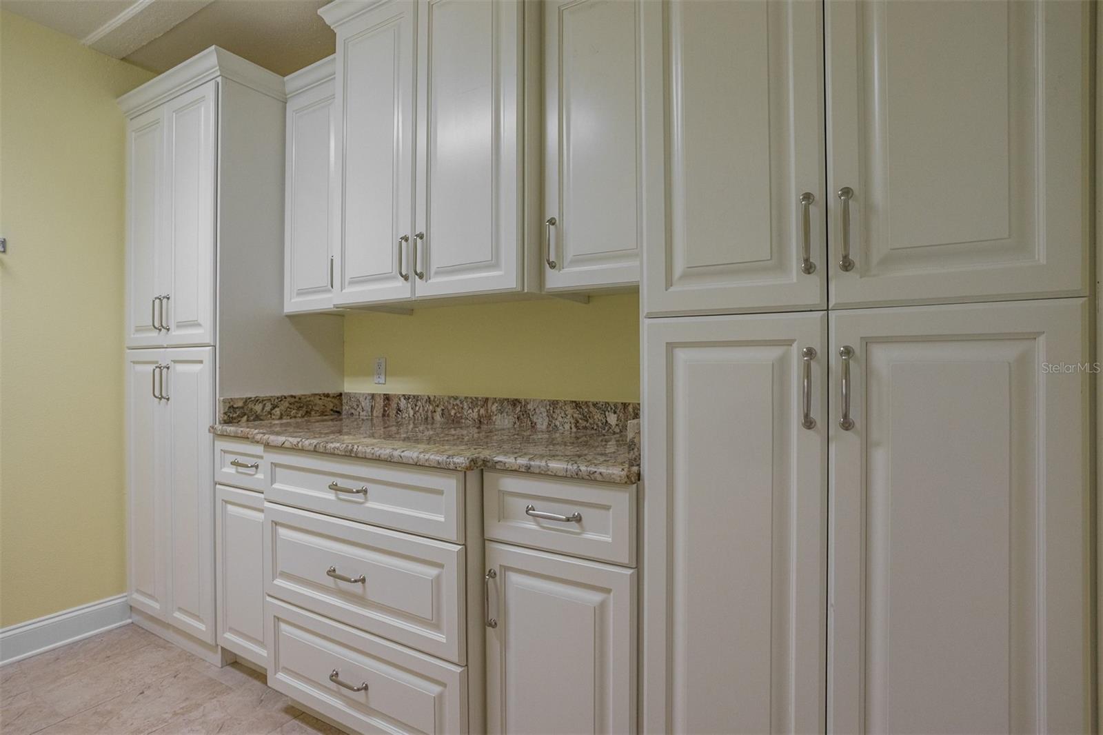 VILLAS AT CYPRESS RUN-WEST - Residential