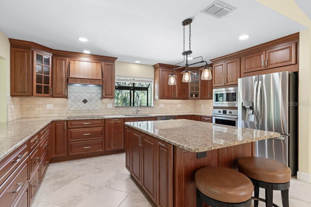 VILLAS AT CYPRESS RUN-WEST - Residential