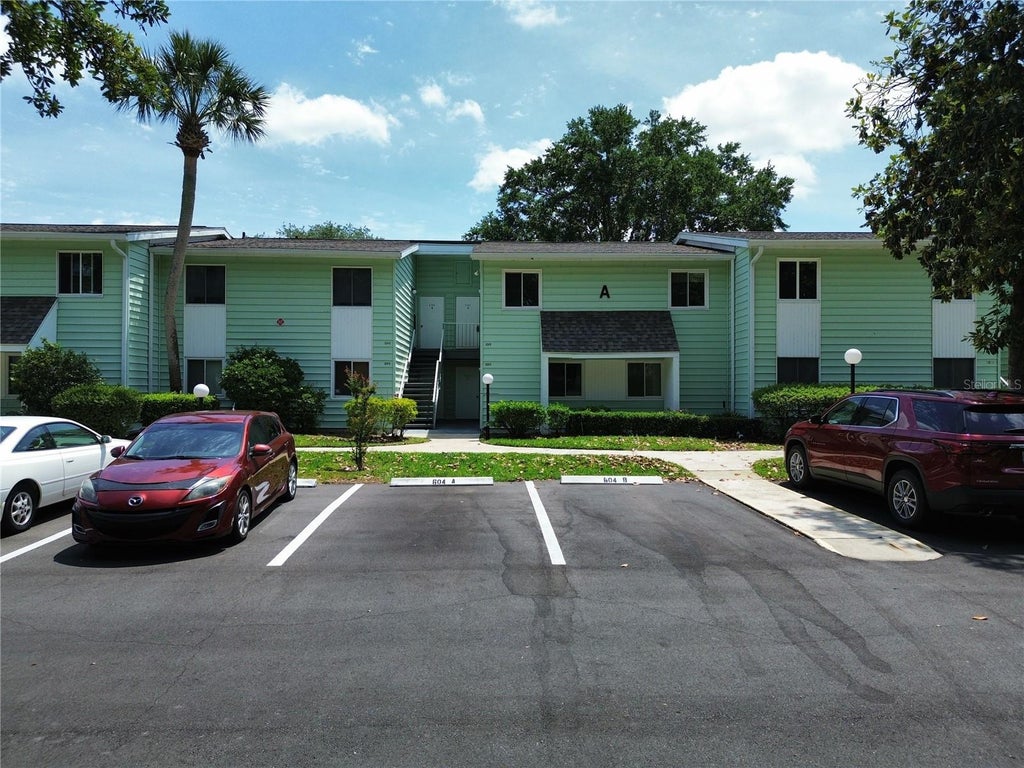 Photo of 606 Midway Drive #B, Ocala, FL 34472 (MLS # OM732750)