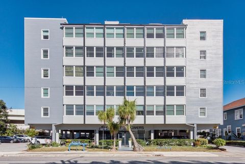 841 4TH AVENUE N 64 ST PETERSBURG FL 33701