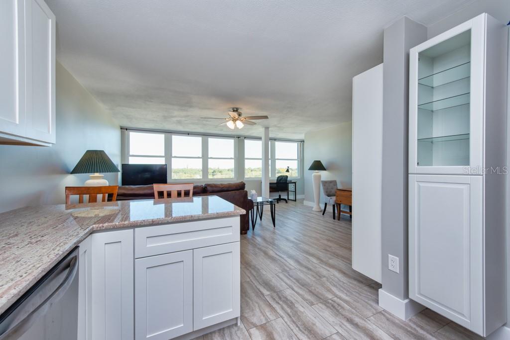 SUNCOAST TOWERS APTS CO-OP - Residential